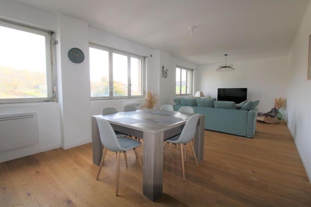 Joli Appartement Au Calme Lay-Saint-Christophe ภายนอก รูปภาพ